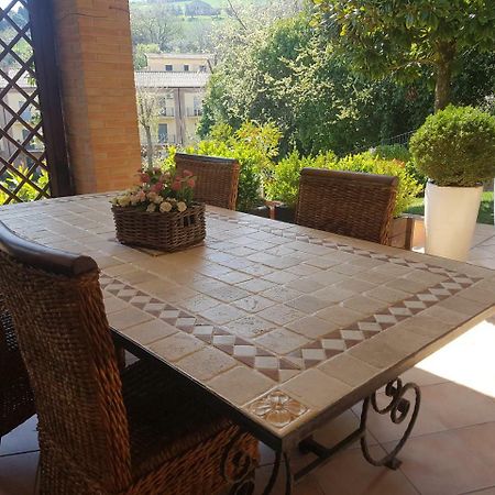 B&B La Casa Di Rita Порто Сан Джорджио Екстериор снимка