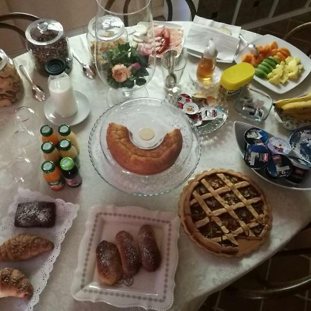 B&B La Casa Di Rita Порто Сан Джорджио Екстериор снимка